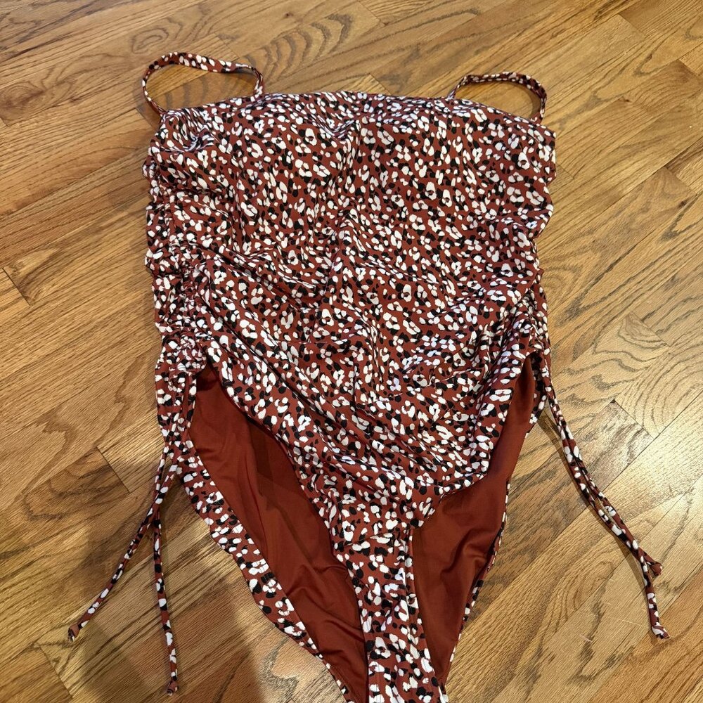 SWIMSUITS FOR ALL WOMENS NWOT BROWN CHEETAH ONE PIECE SWIMSUIT SIZE 24